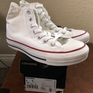 BNWT White High Top Converse!